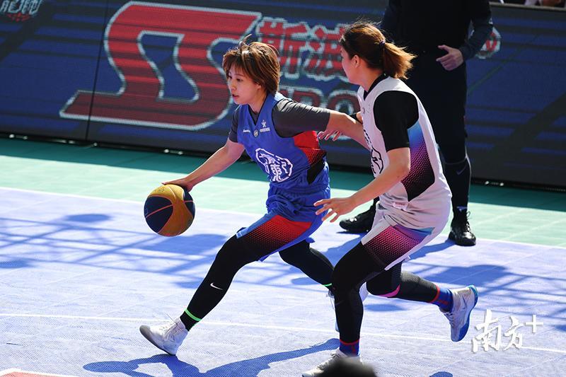 广州耀远投资击败东莞体校晋级决赛,东莞松山湖则逆转战胜顺德碧桂园二队,与广州耀远投资会师。