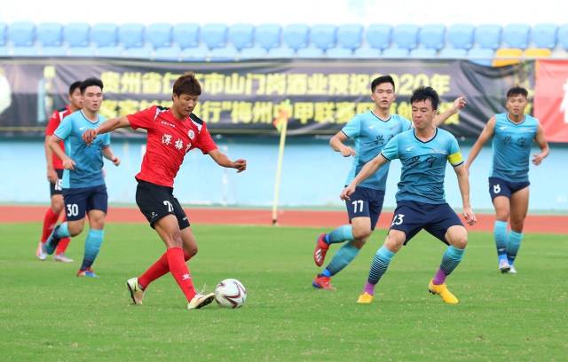 梅州市足联赛甲级:梅县深梅商vs兴宁足协。(市情色小说
供图) 梅州市足联赛甲级:梅县深梅商vs兴宁足协。(市情色小说
供图)