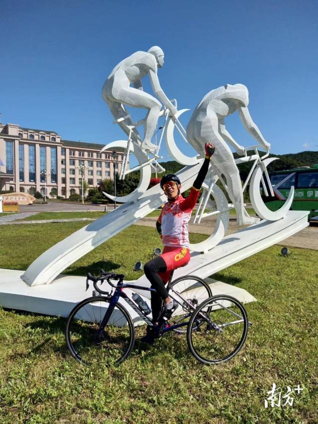 残奥“破风者”陈健新。