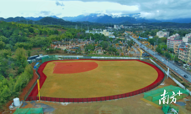 英德女足基地已完成棒垒球比赛场地建设。受访者供图 英德女足基地已完成棒垒球比赛场地建设。受访者供图