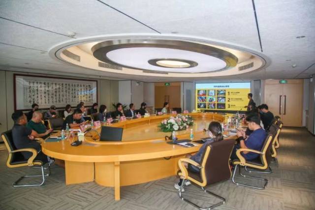 各方代表深入探讨