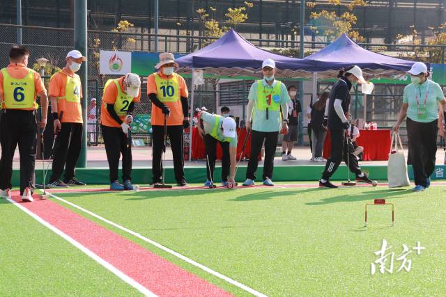 候场的选手们蓄势待发。陈立楷 摄 候场的选手们蓄势待发。陈立楷 摄