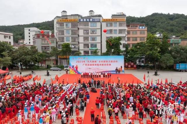 活动吸引众人参与 活动吸引众人参与