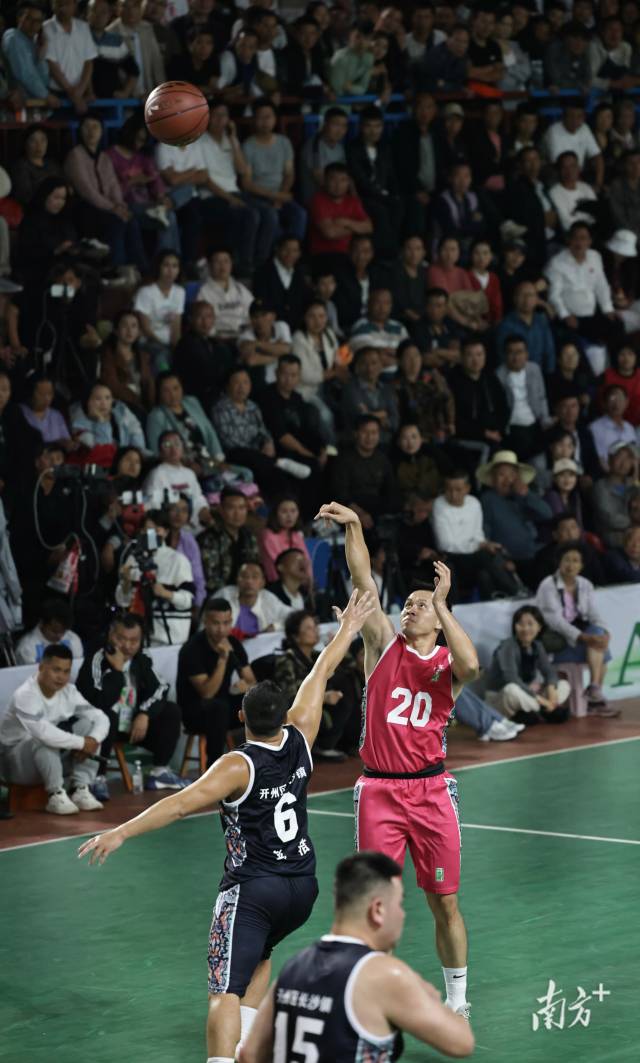 南方+ 吴明 拍摄